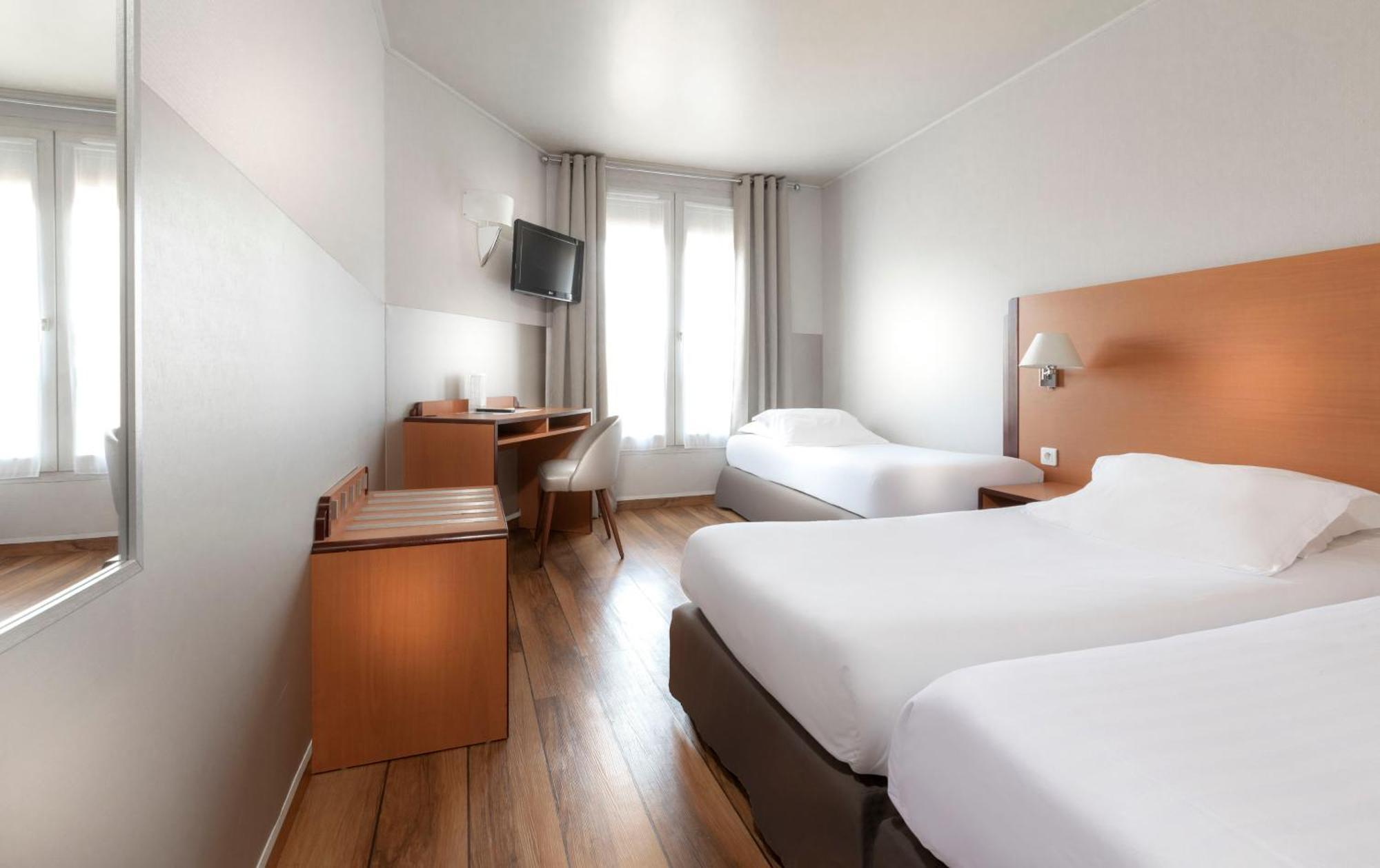 Hotel Du Lion Paris Exterior photo